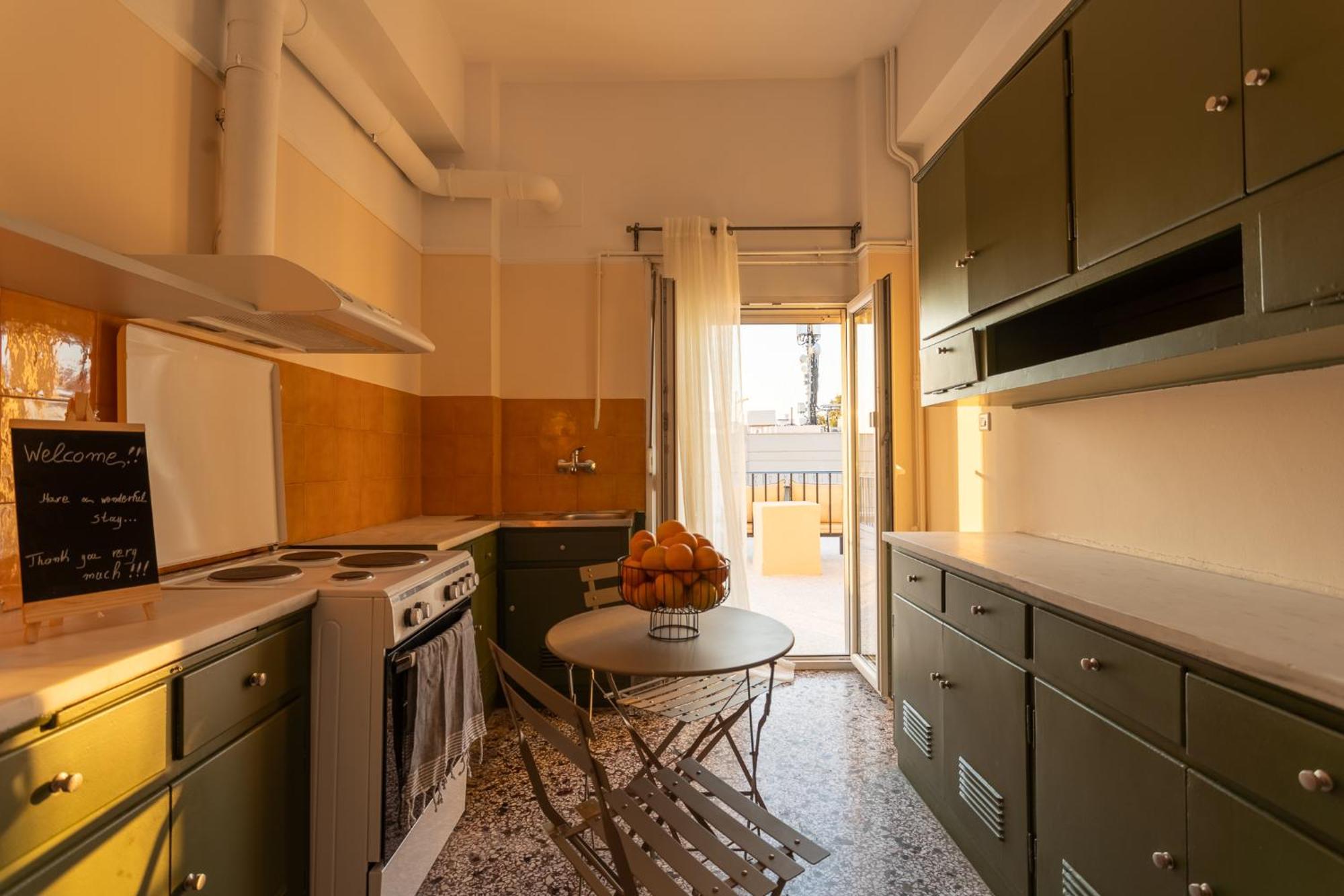 Central Mytilene City-View Apartment For 7 Exteriör bild